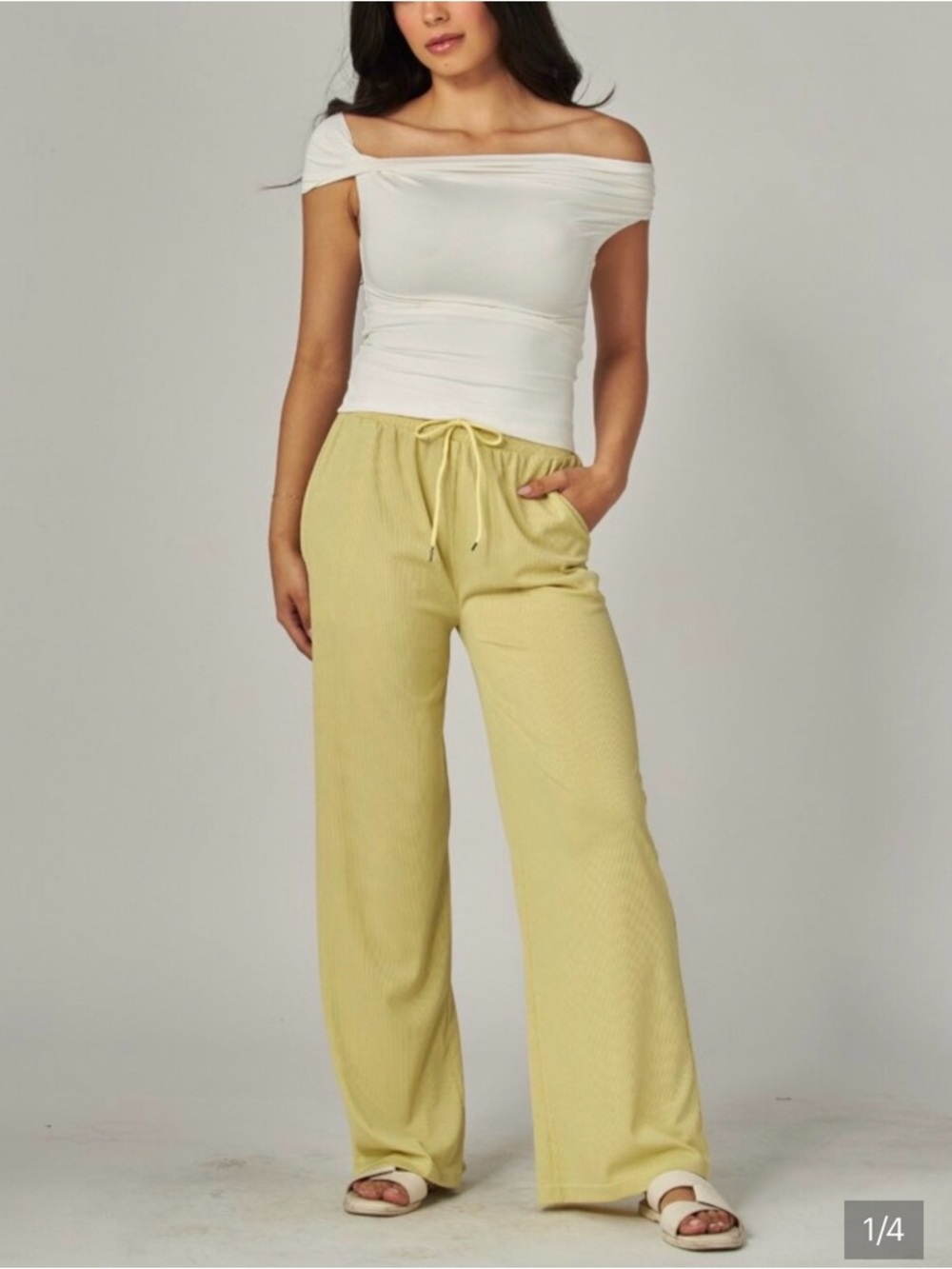 Wide-Leg Ribbed Lounge Pants in Pale Green